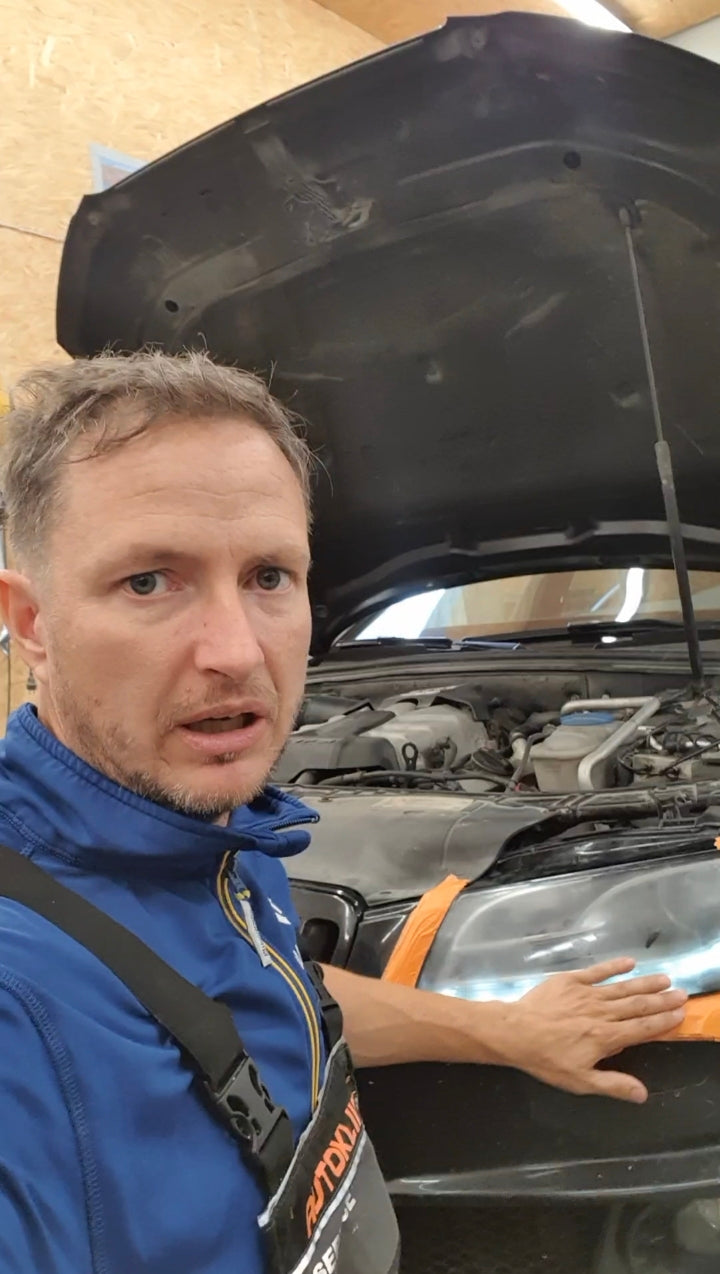 Tõnis Tuisk Audi esitule taastamist tutvustamas Autokliiniku töökojas
